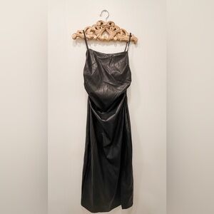 Haute Monde Elegant Strapless Black Dress